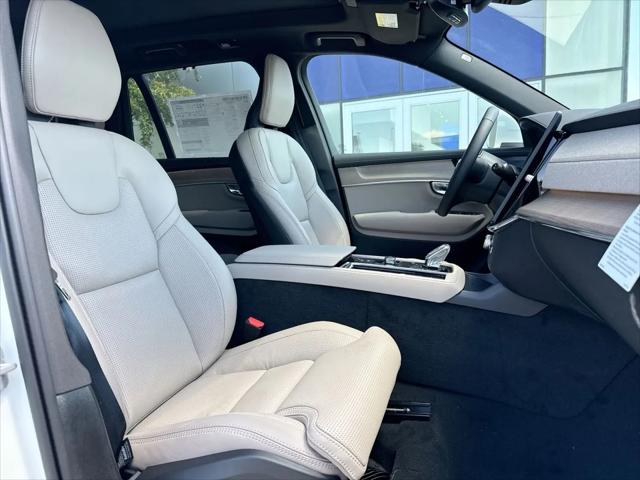 2026 Volvo XC90 Ultra, B6 AWD Gas (mild hybrid), Gasoline, Bright, 6 Seats