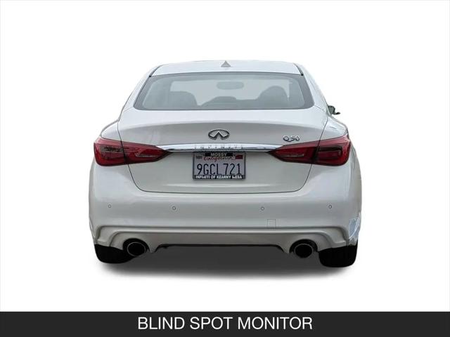2023 INFINITI Q50 LUXE