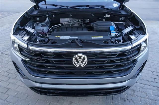 2026 Volkswagen Atlas Cross Sport SEL R-Line Black