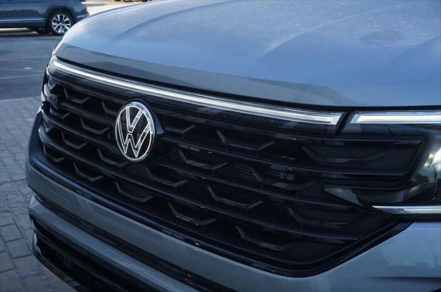 2026 Volkswagen Atlas Cross Sport SEL R-Line Black