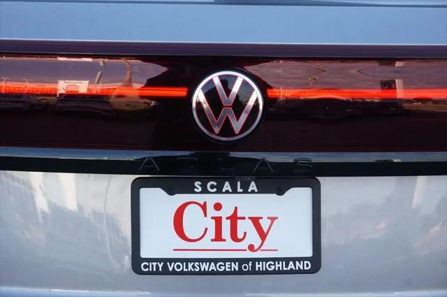 2026 Volkswagen Atlas Cross Sport SEL R-Line Black