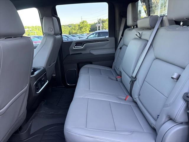 2026 GMC Sierra 2500HD Crew Cab, Standard Bed, SLT, 4WD