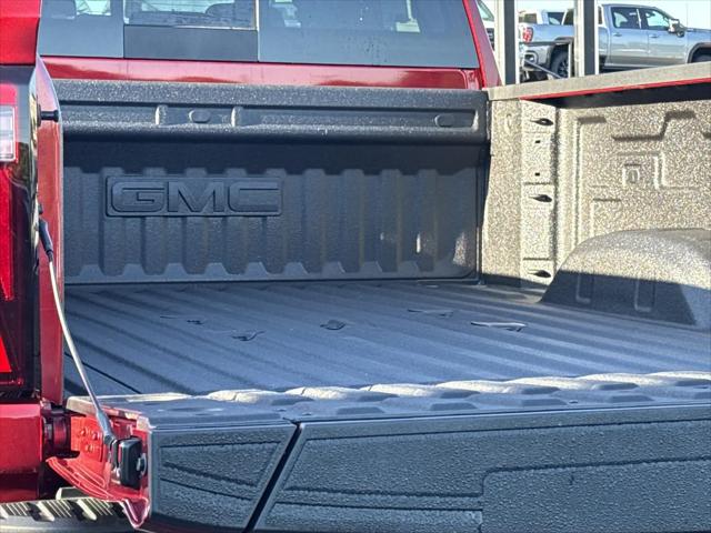 2026 GMC Sierra 2500HD Crew Cab, Standard Bed, SLT, 4WD