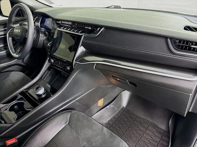 2023 Jeep Grand Cherokee L Altitude 4x4