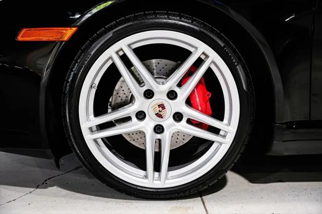 2010 Porsche 911 Carrera 4S