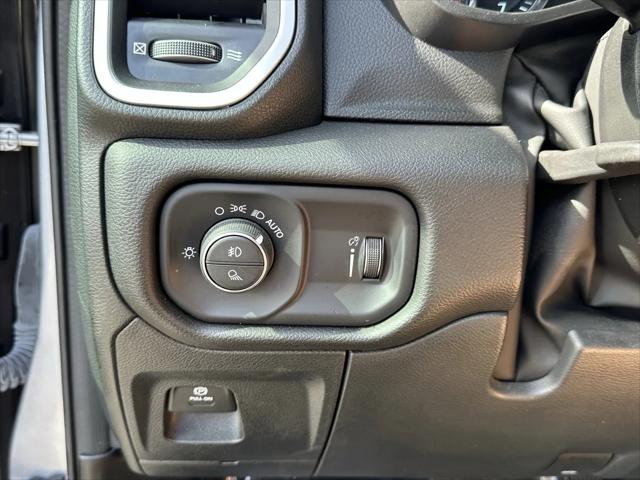 2023 Ram 1500 Big Horn Quad Cab 4x4 6'4" Box
