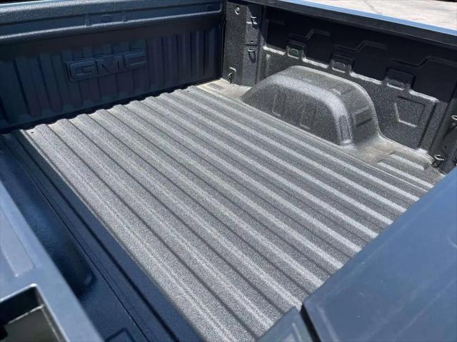 2026 GMC Sierra 1500 Crew Cab, Short Bed, SLT, 4WD