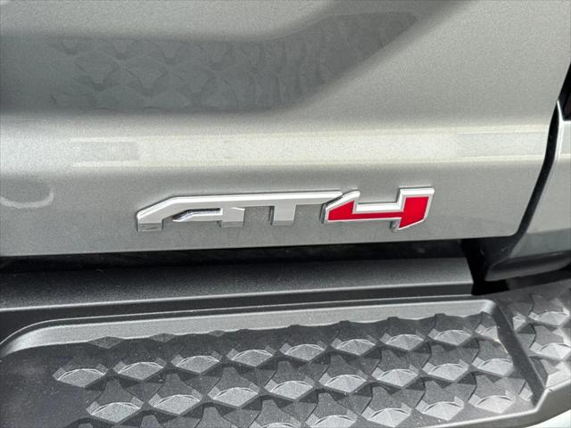 2025 GMC Canyon 4WD AT4