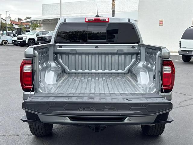 2025 GMC Canyon 4WD AT4
