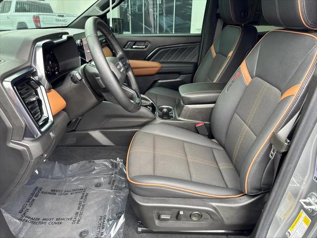 2025 GMC Canyon 4WD AT4
