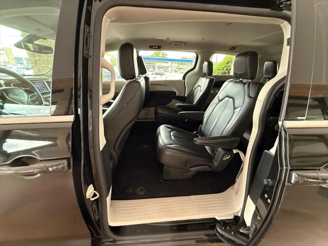 2021 Chrysler Voyager LXI