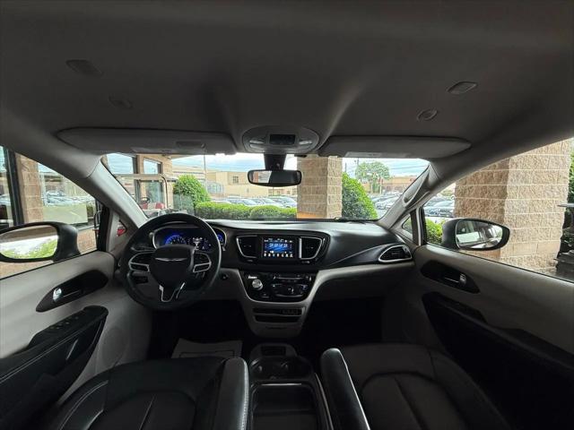 2021 Chrysler Voyager LXI
