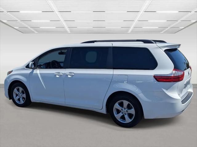 2017 Toyota Sienna LE 8 Passenger