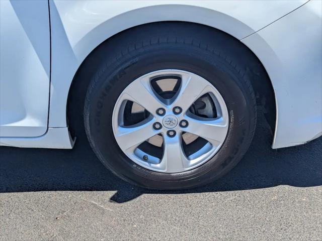 2017 Toyota Sienna LE 8 Passenger