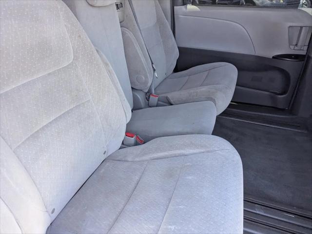 2017 Toyota Sienna LE 8 Passenger