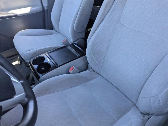 2017 Toyota Sienna LE 8 Passenger