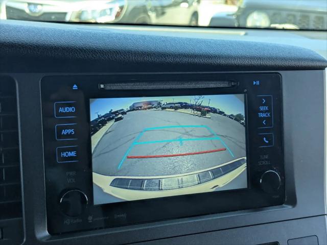 2017 Toyota Sienna LE 8 Passenger