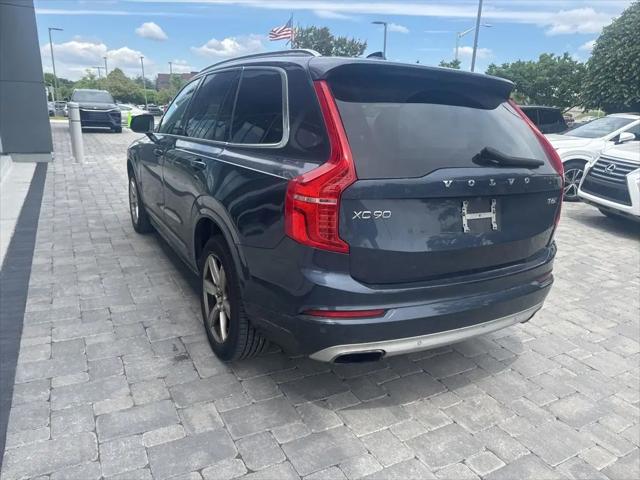 2021 Volvo XC90 T6 Momentum 6 Passenger
