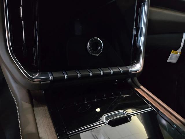 2025 GMC Yukon XL 4WD Denali Ultimate
