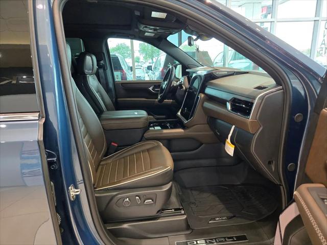 2025 GMC Yukon XL 4WD Denali Ultimate