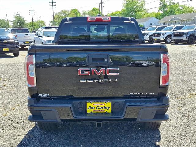2022 GMC Canyon 4WD Crew Cab Short Box Denali