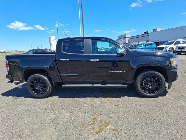 2022 GMC Canyon 4WD Crew Cab Short Box Denali