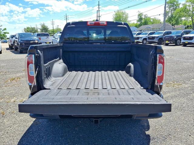 2022 GMC Canyon 4WD Crew Cab Short Box Denali
