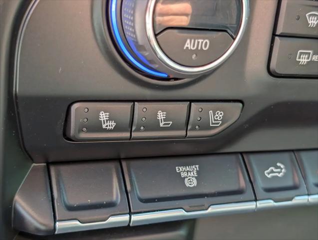 2023 Chevrolet Silverado 3500HD 4WD Crew Cab Standard Bed LTZ