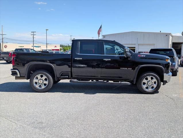 2023 Chevrolet Silverado 3500HD 4WD Crew Cab Standard Bed LTZ