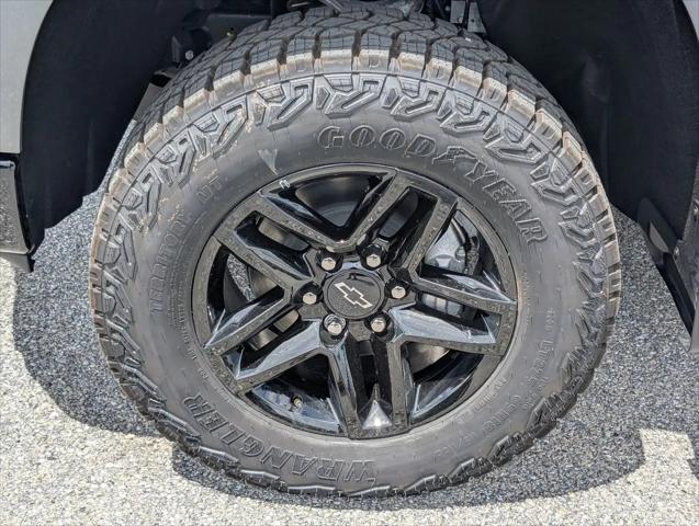2026 Chevrolet Silverado 1500 4WD Crew Cab Standard Bed Custom Trail Boss