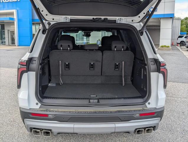 2026 Chevrolet Traverse FWD LT
