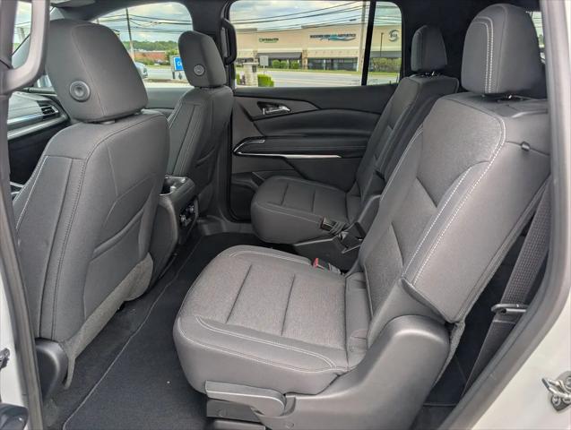 2026 Chevrolet Traverse FWD LT