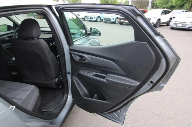 2027 Chevrolet Bolt LT FWD