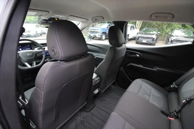 2027 Chevrolet Bolt LT FWD