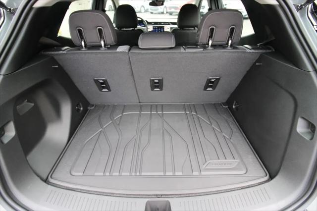 2027 Chevrolet Bolt LT FWD