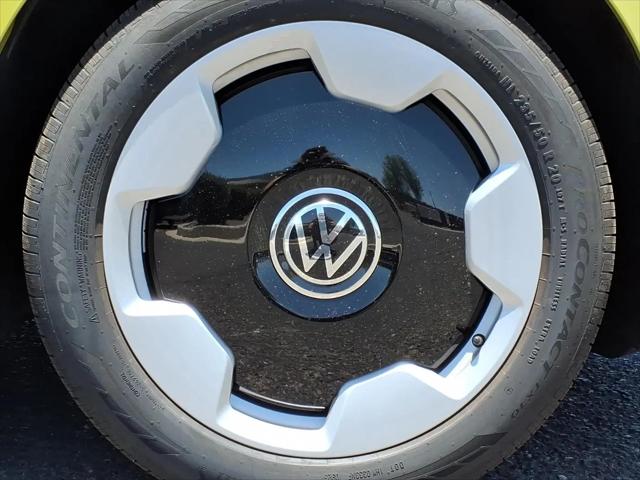 2025 Volkswagen ID. Buzz Pro S Plus with 4MOTION