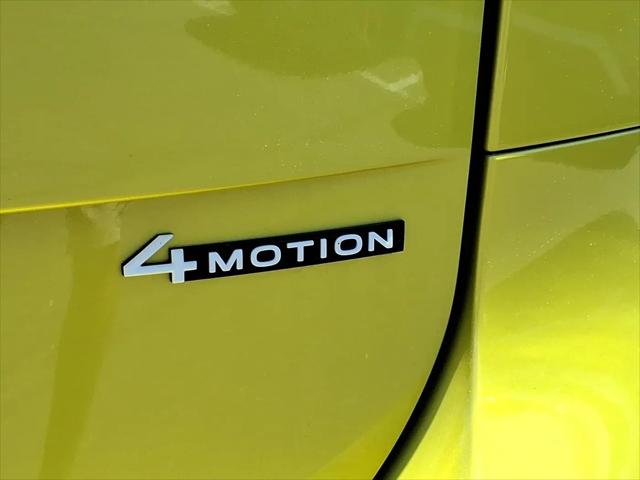 2025 Volkswagen ID. Buzz Pro S Plus with 4MOTION