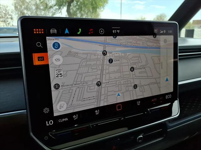 2025 Volkswagen ID. Buzz Pro S Plus with 4MOTION