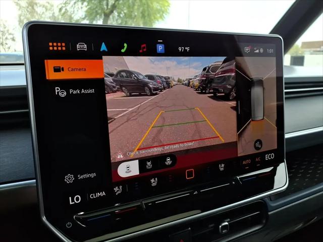 2025 Volkswagen ID. Buzz Pro S Plus with 4MOTION