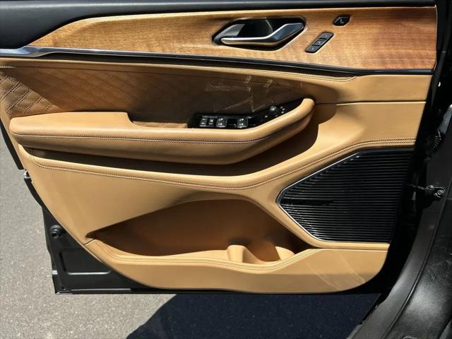 2022 Jeep Grand Cherokee Summit Reserve 4x4