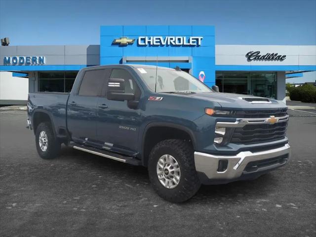 2025 Chevrolet Silverado 2500HD 4WD Crew Cab Standard Bed LT