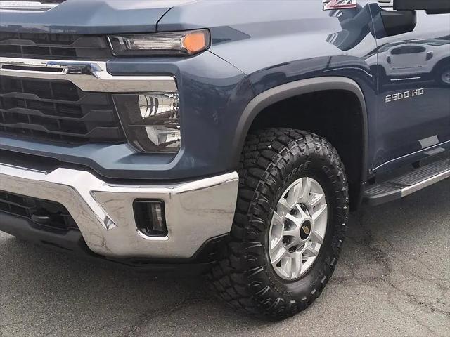 2025 Chevrolet Silverado 2500HD 4WD Crew Cab Standard Bed LT