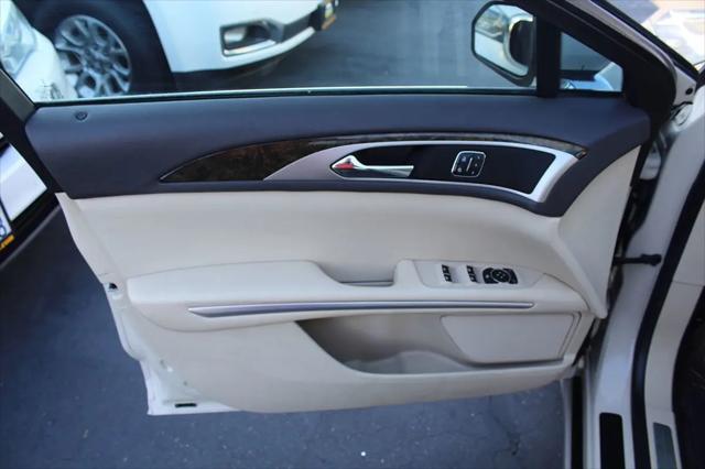 2014 Lincoln MKZ FWD