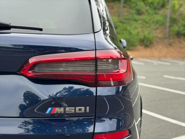 2020 BMW X5 M50i