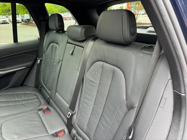 2020 BMW X5 M50i