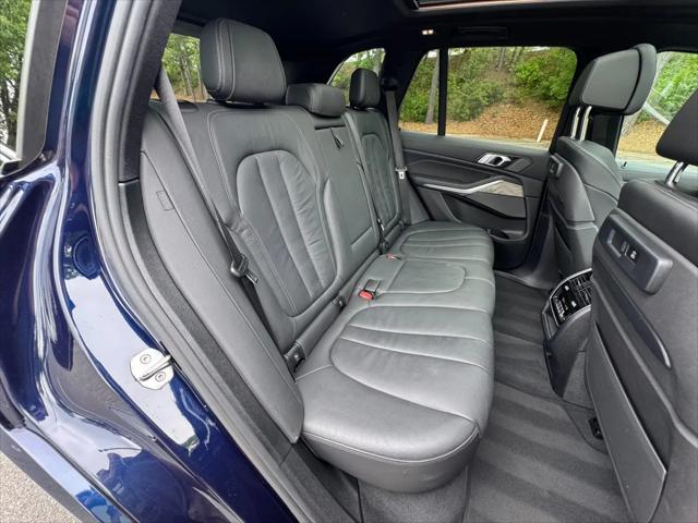2020 BMW X5 M50i