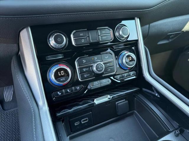2024 GMC Yukon 4WD Denali