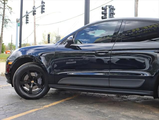 2021 Porsche Macan Macan