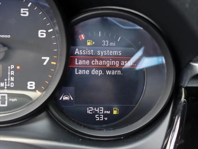 2021 Porsche Macan Macan