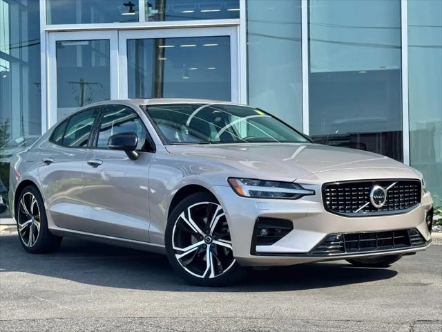 2024 Volvo S60 B5 Plus Dark Theme for sale in Schererville, IN